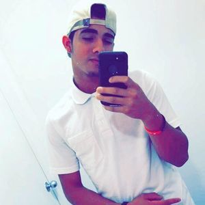 Meet your Posher, Cesar